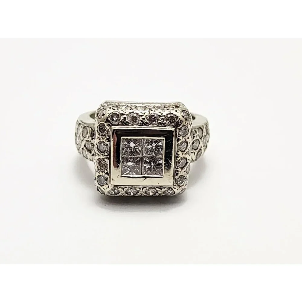 Beautiful 14K Karat Solid White Gold Designer Diamond Statement Ring - Size 7